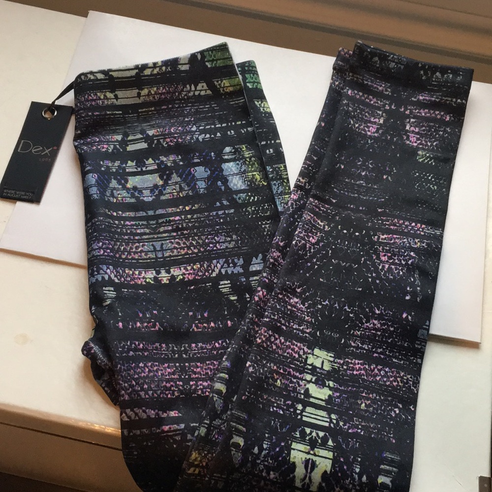 Brand NWT Dex leggings / yoga pants 😊